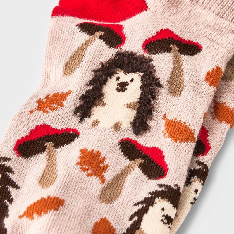 slide 2 of 2, Women's Woodland Hedgehog Low Cut Socks - Brown 4-10: Recycled Polyester Blend, Animal Icon Pattern, Machine Washable, 1 ct