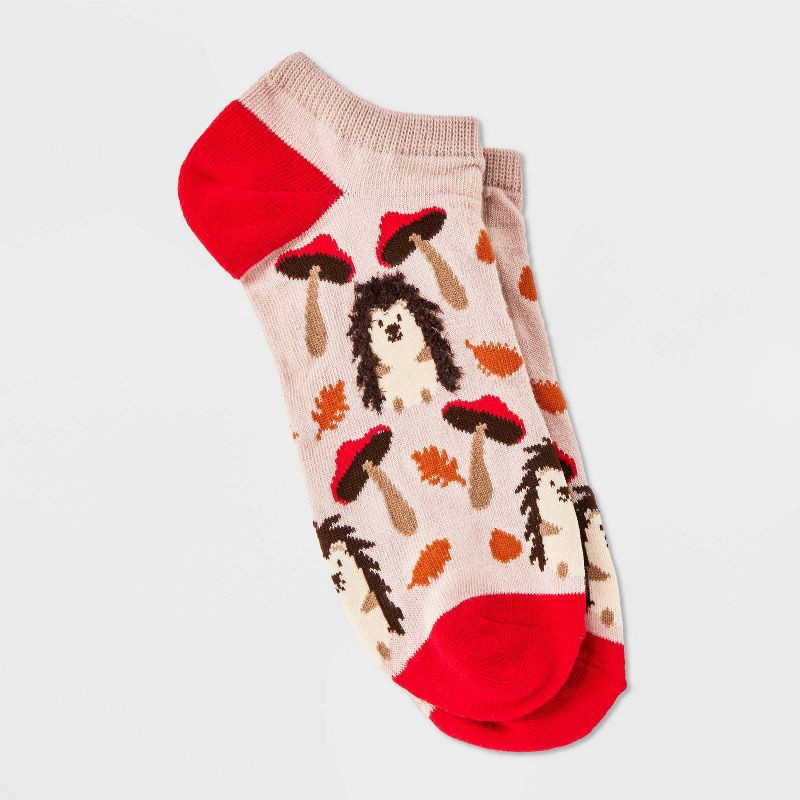 slide 1 of 2, Women's Woodland Hedgehog Low Cut Socks - Brown 4-10: Recycled Polyester Blend, Animal Icon Pattern, Machine Washable, 1 ct