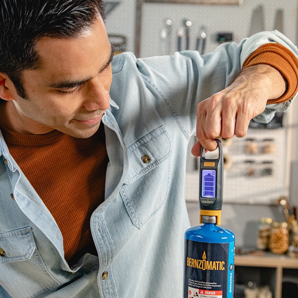 slide 6 of 6, Bernzomatic Digital Fuel Gauge, 1 ct