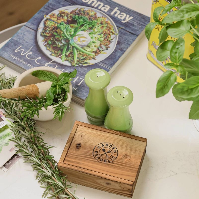 slide 3 of 6, Garden Republic Herb Garden Seed Kit, 1 ct