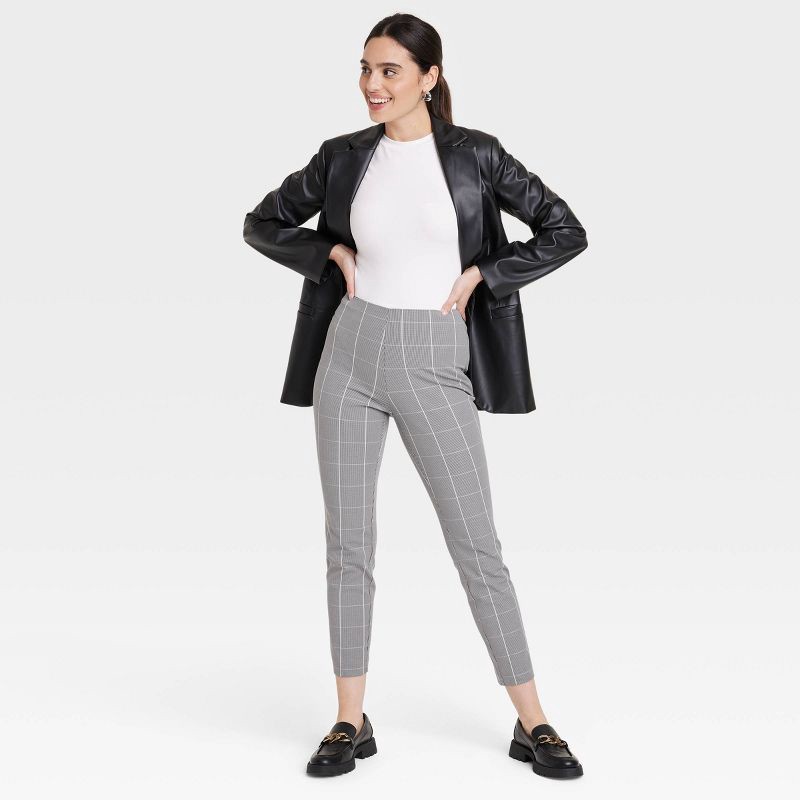 Women's Bi-Stretch Skinny Pants - A New Day Gray Plaid 12 1 ct
