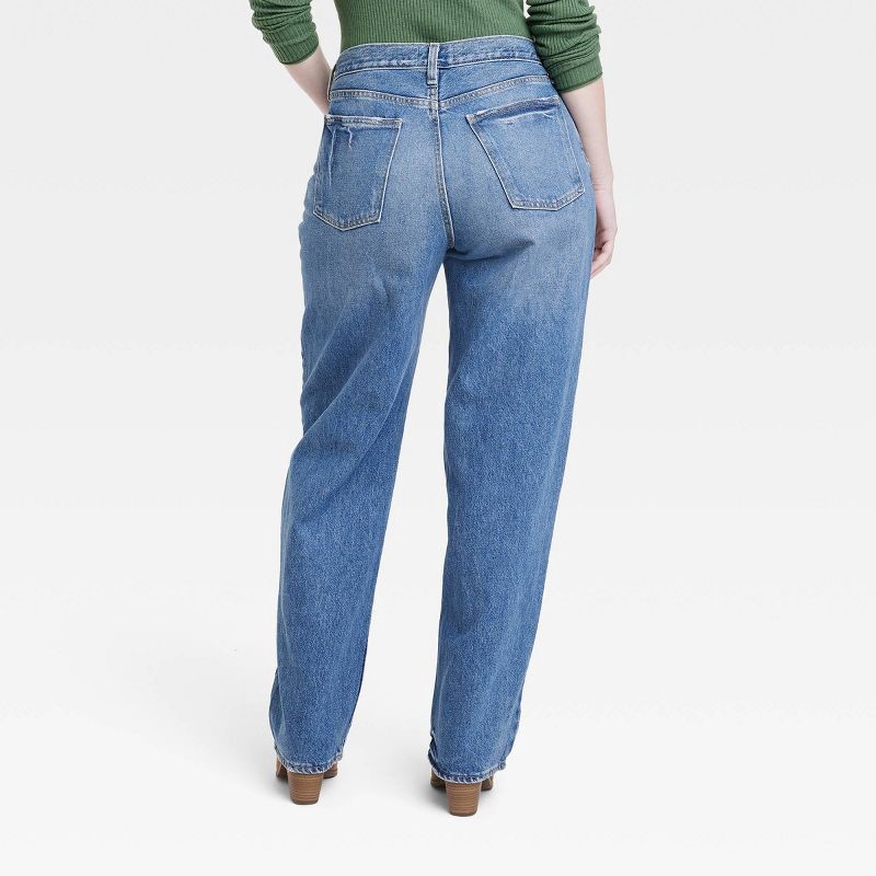 Women's Mid-Rise 90's Baggy Jeans - Universal Thread™ Medium Wash 0 1 ct