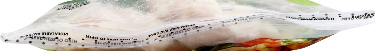 slide 9 of 9, Signature Farms Boneless Skinless Chicken Breasts, 40 oz