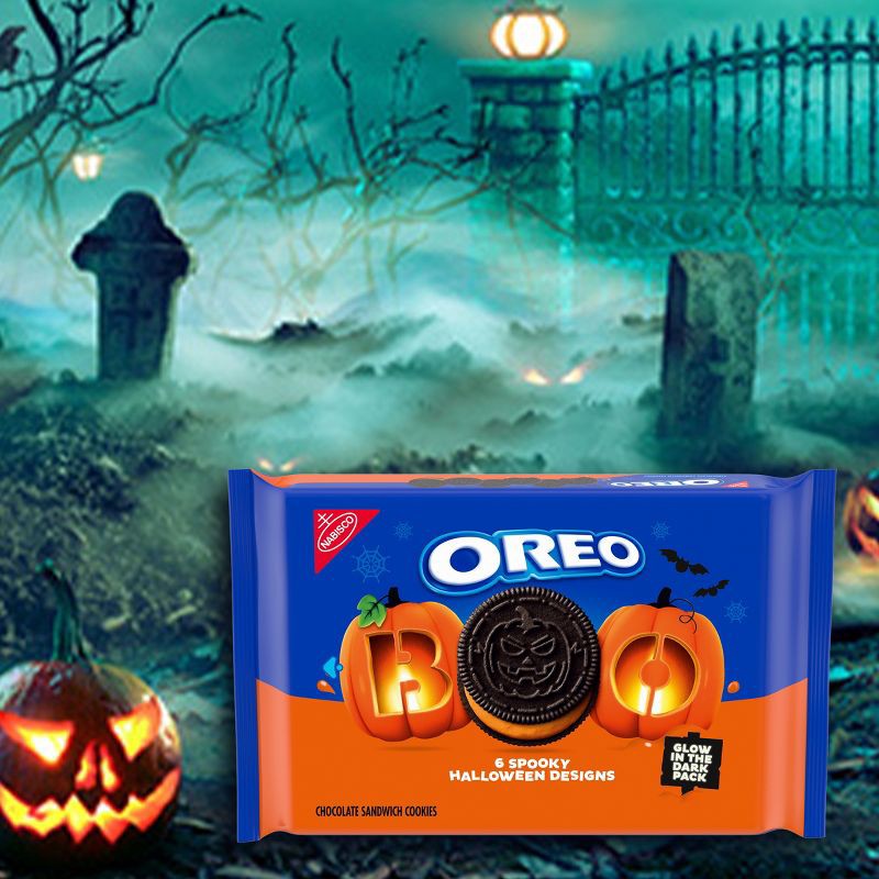 slide 8 of 20, Oreo Halloween Boo! Orange Crème Cookies Family Size - 18.71oz, 18.71 oz