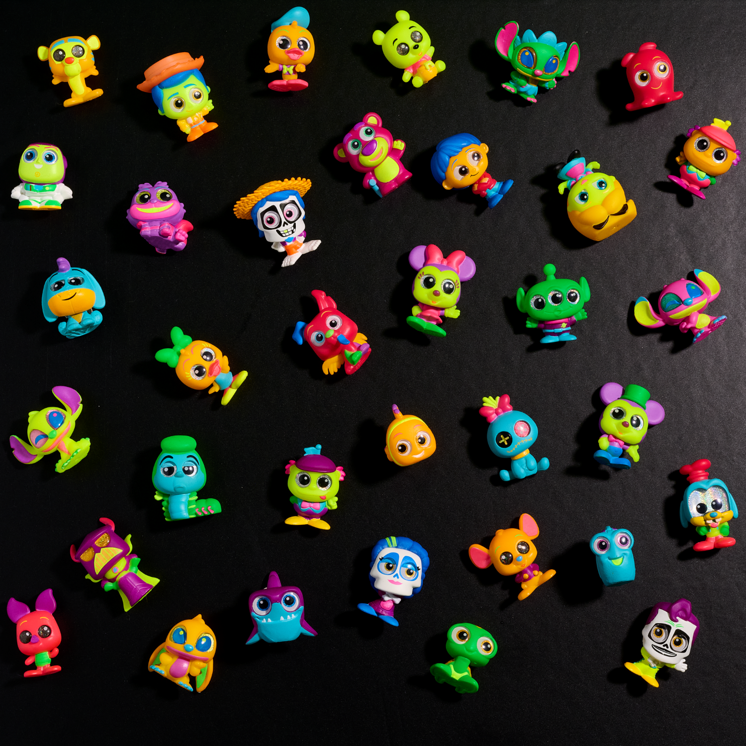 slide 2 of 2, Disney Doorables Neon Glow Peek, 1 ct