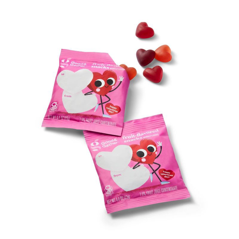 slide 3 of 4, Valentine's Fruit Flavored Snacks - 22.4oz - Good & Gather™, 22.4 oz