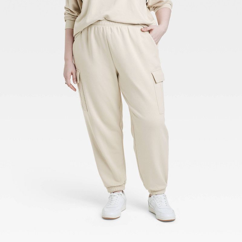 Women's High-Rise Cargo Pants - Universal Thread