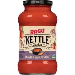 Ragu Kettle Cooked Roasted Garlic Pasta Sauce - 24oz