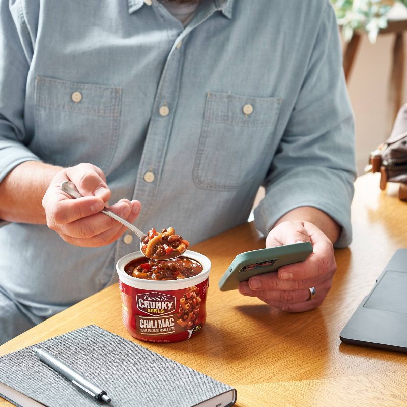 slide 2 of 13, Campbell's Chunky Soup Chili Mac Microwavable Bowl - 15.25oz, 15.25 oz