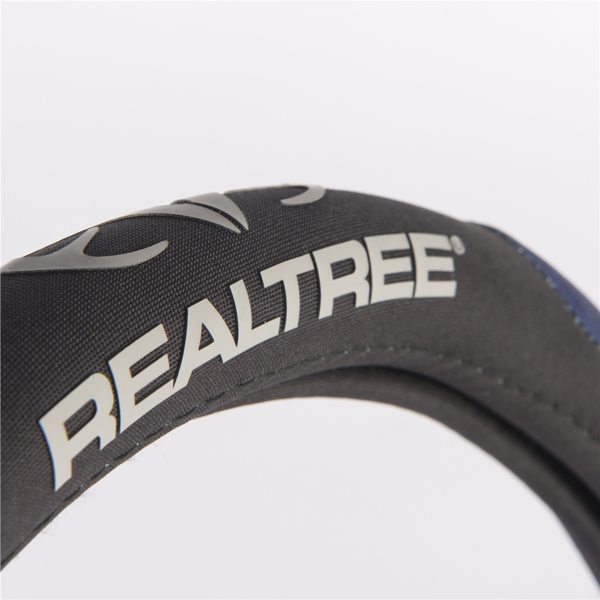 slide 2 of 2, Realtree AMericana Steering Wheel Cover, 1 ct