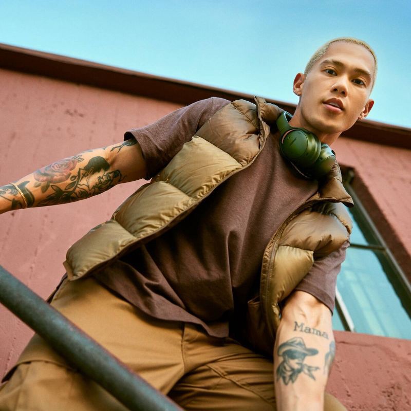 slide 9 of 9, Bose QuietComfort Bluetooth Wireless Noise Cancelling Headphones - Green, 1 ct