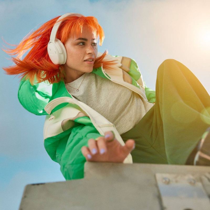 slide 12 of 15, Bose QuietComfort Bluetooth Wireless Noise Cancelling Headphones - White, 1 ct