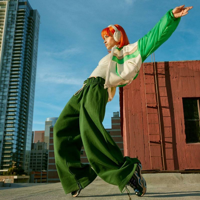 slide 15 of 15, Bose QuietComfort Bluetooth Wireless Noise Cancelling Headphones - White, 1 ct