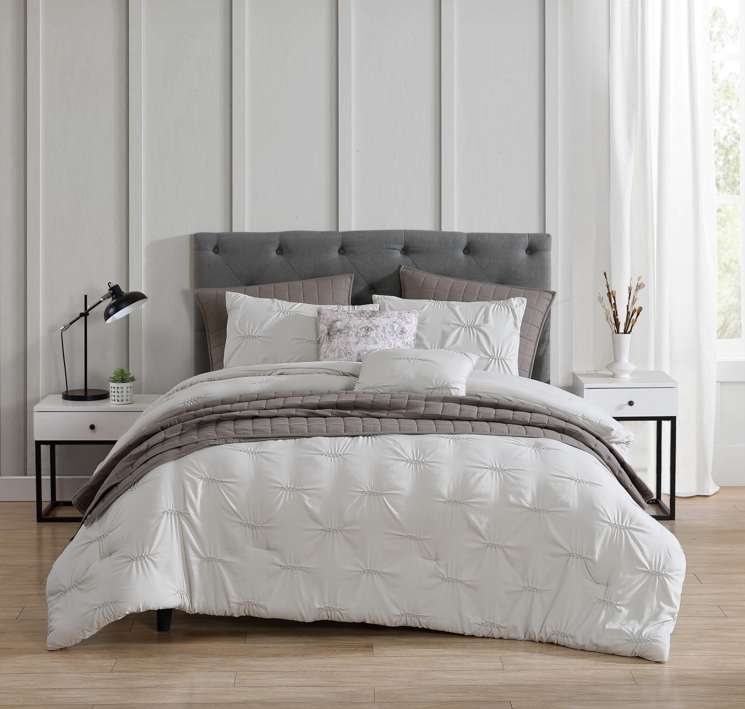 slide 2 of 3, 8pc Queen Fashion Comforter Set, 8 ct