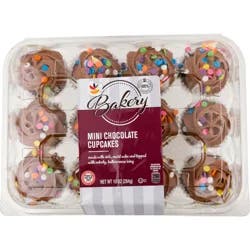 Giant Bakery Chocolate Mini Cupcakes - 12 ct