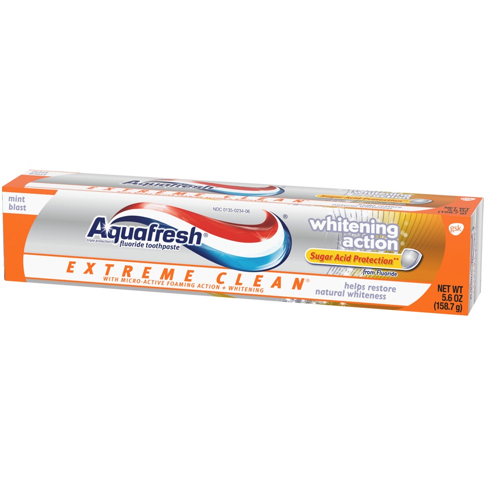 slide 3 of 3, Aquafresh Extreme Clean Whitening Action Fluoride Toothpaste - Mint Blast, 5.6 oz