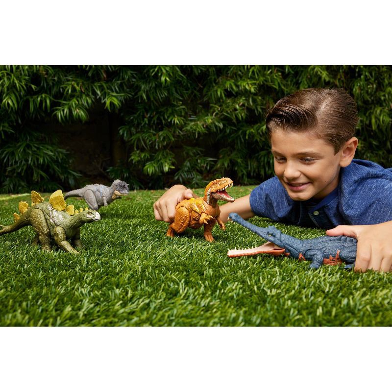 slide 8 of 8, Jurassic World Ekrixinatosaurus Wild Roar Action Figure, 1 ct