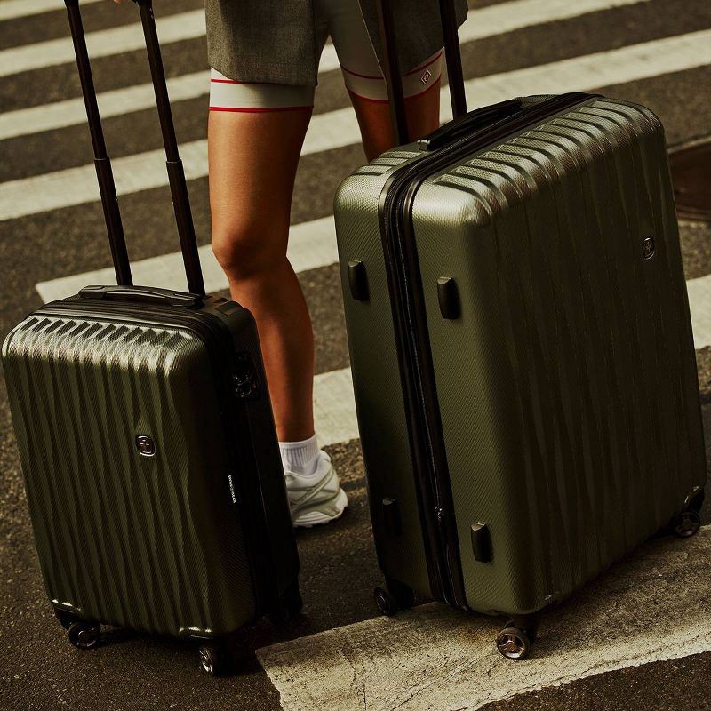 slide 15 of 15, SWISSGEAR Energie Hardside Large Checked Spinner Suitcase - Verdun Green: Expandable, 1 ct