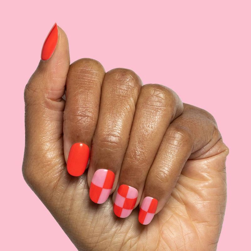 slide 6 of 7, Olive & June Fake Nails - S Round - Pink Checker Party - 32ct, 32 ct