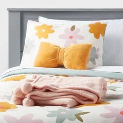 Full/Queen Floral Value Multi-Piece Kids' Bedding Set - Pillowfort™: Girls Comforter & Pillow Shams, Throw Blanket