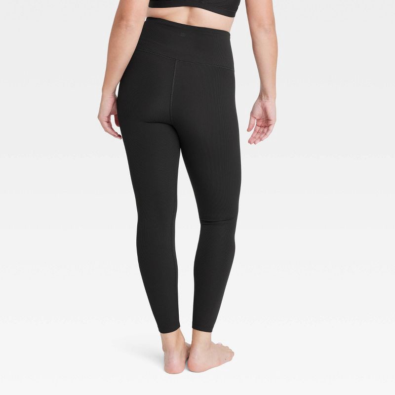 Women's Ultra High-Rise Rib Leggings 27 - All in Motion Black M 1 ct