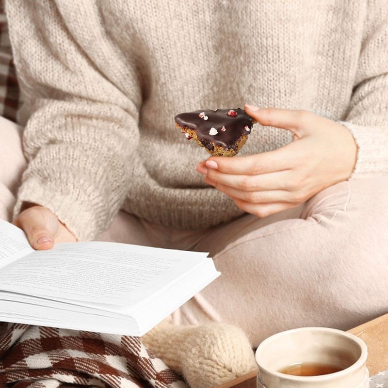 slide 8 of 9, Tate's Bake Shop Cookie Bark Dark Chocolate with Peppermint - 4.6oz, 4.6 oz