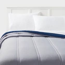 Full/Queen Lofty Microfiber Comforter Dark Blue Denim Heather - Room Essentials™