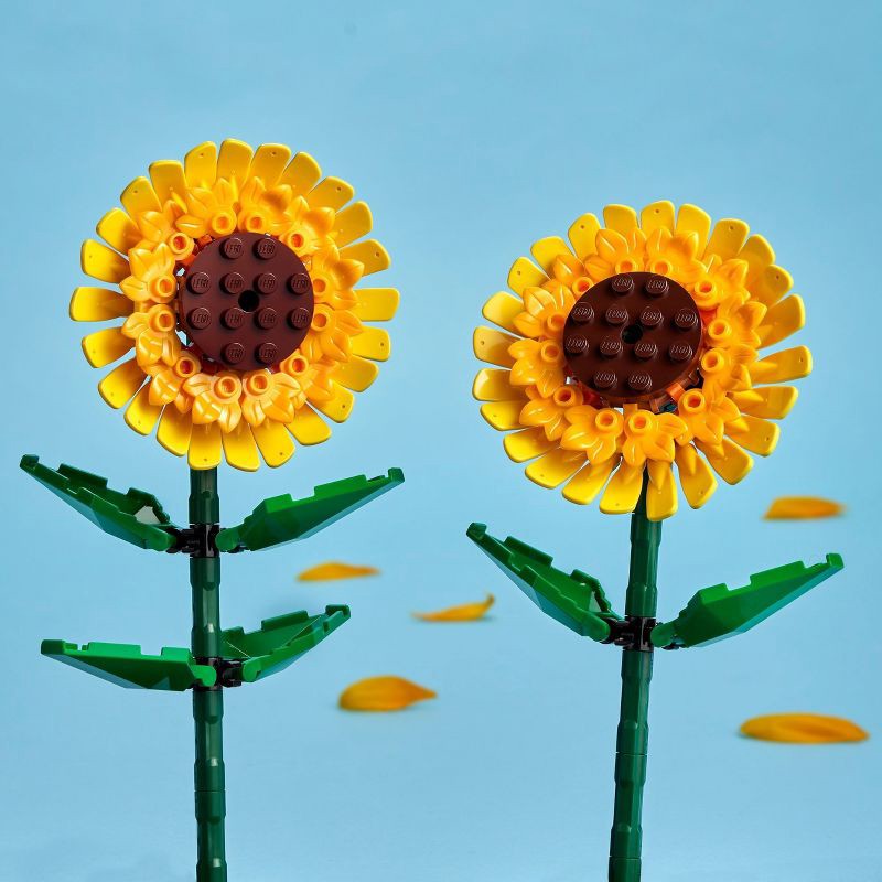 slide 4 of 5, LEGO Sunflowers Building Toy Set 40524, 1 ct