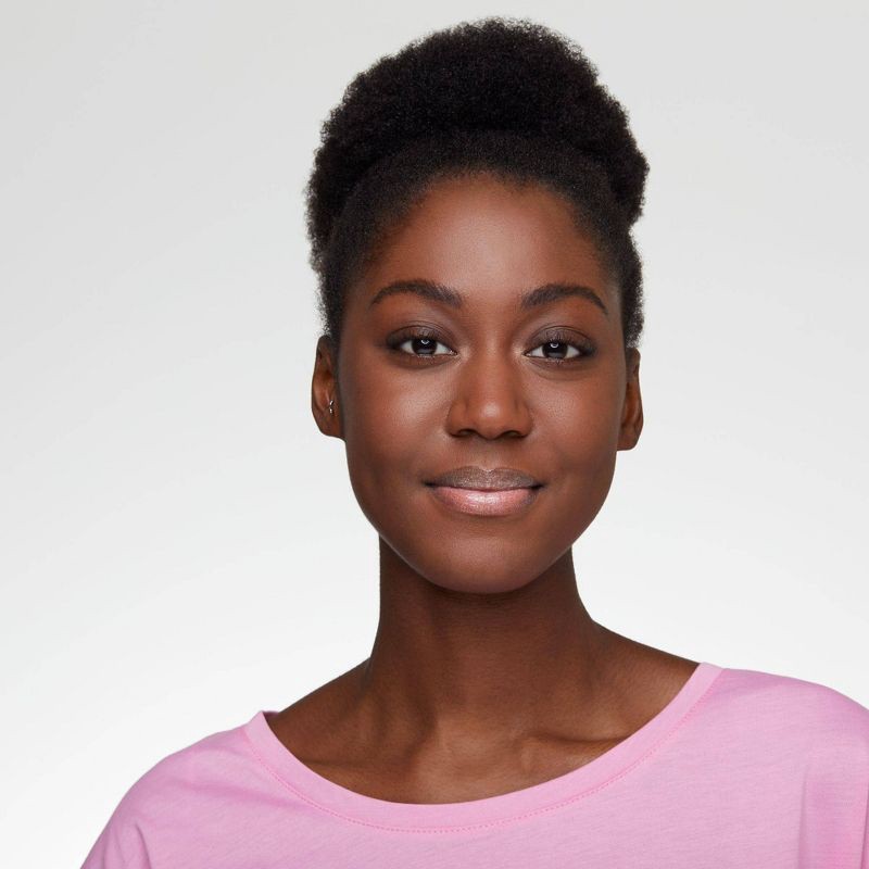 slide 4 of 7, ESSENCE Extreme Shine Volume Lipgloss - 08 Gold Dust - 0.17 fl oz, 0.17 fl oz