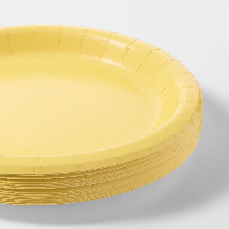 slide 3 of 3, 20ct 8.5" Disposable Dinner Plates Yellow - Spritz™, 20 ct