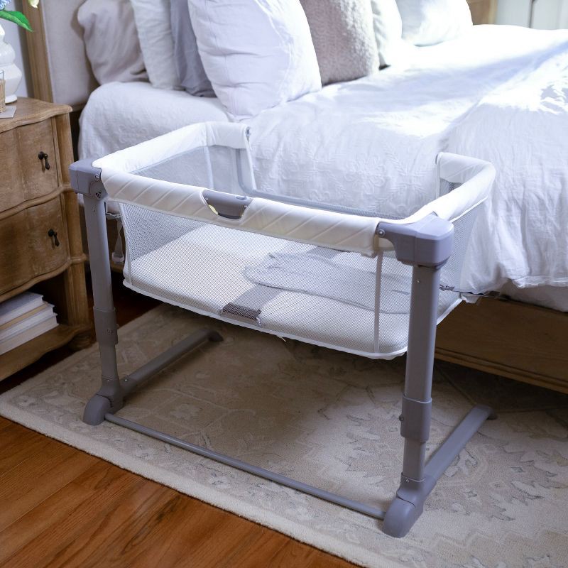 slide 9 of 14, SwaddleMe DreamSecure 2-in-1 Co-Sleeping Bassinet with SwaddleMe Pod - 0-5Months - Cream, 1 ct