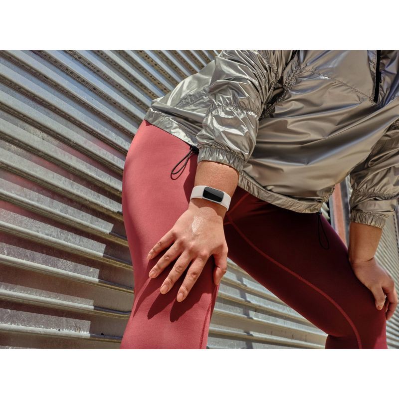 slide 6 of 6, Fitbit Charge 6 - Porcelain / Silver Aluminum, 1 ct