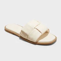 Women's Mara Footbed Sandals with Memory Foam Insole - Universal Thread™ Cream 9