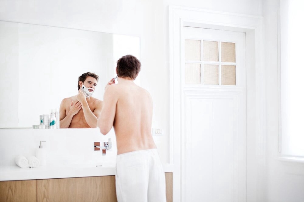 slide 3 of 6, Philips BR40 Heat Lamp 250-watt Incandescent 2700 K Light Bulb, 1 ct