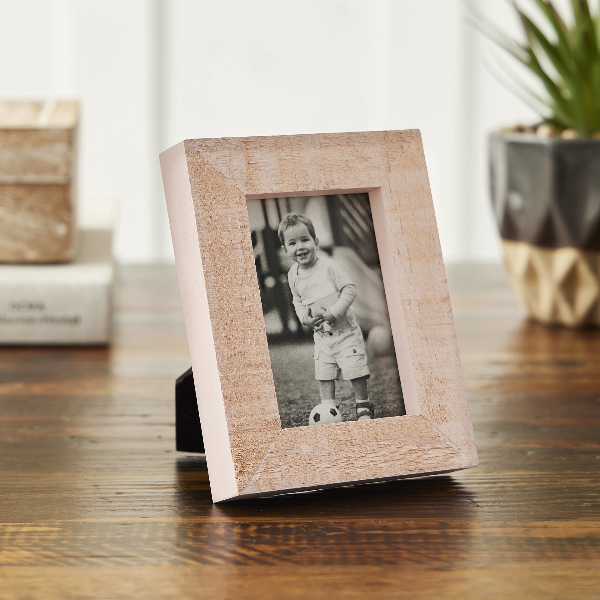 slide 4 of 4, Blush Mini Frame By Studio Decor, 3.62 in x 4.61 in x 0.79 in