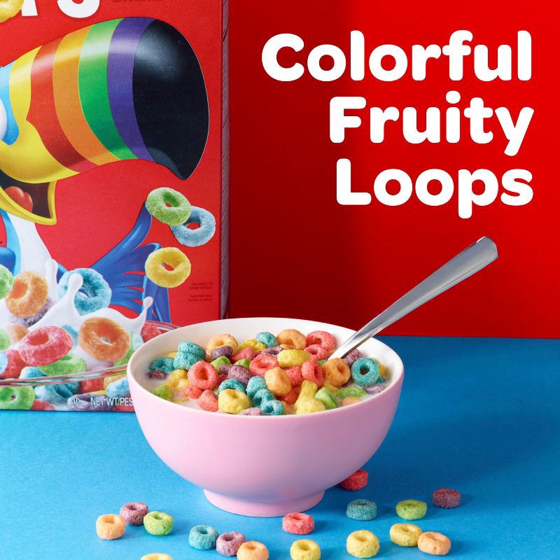 slide 3 of 12, Kellogg's Froot Loops Breakfast Cereal - 8.9oz, 8.9 oz