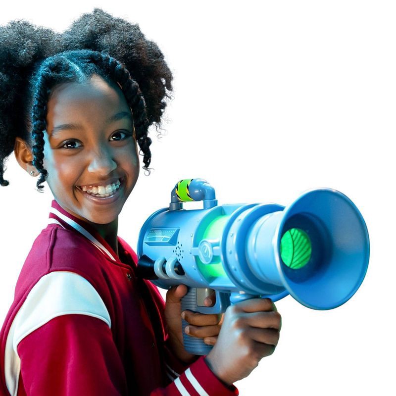 slide 4 of 15, Despicable Me 4 Extreme Ultimate Fart Blaster Toy, 1 ct