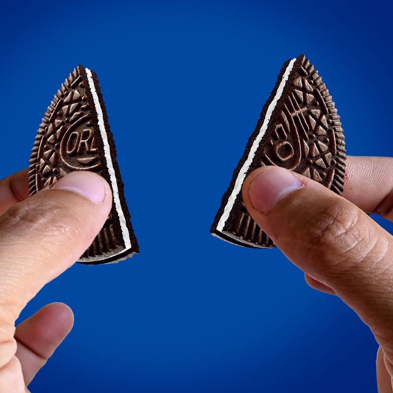 slide 3 of 14, Oreo Thins Chocolate Sandwich Cookies Family Size - 11.78oz, 11.78 oz