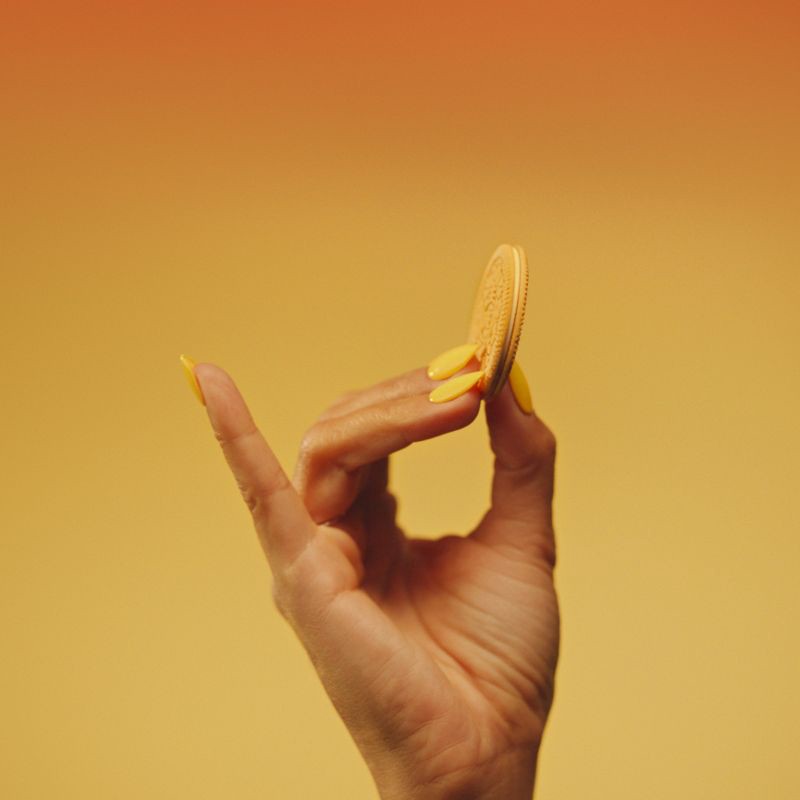 slide 8 of 14, Oreo Thins Lemon Creme Sandwich Cookies Family Size - 11.78oz, 11.78 oz