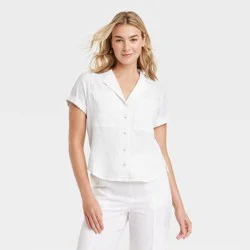 Women's Short Sleeve Collared Button-Down Shirt - Universal Thread™ White XS