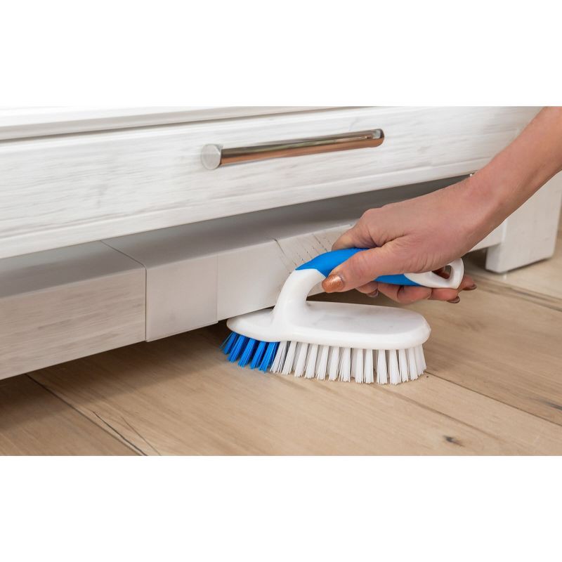 slide 6 of 8, Clorox Medium Scrub Brush, 1 ct