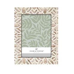 ROOM & RETREAT Room and Retreat Tabletop