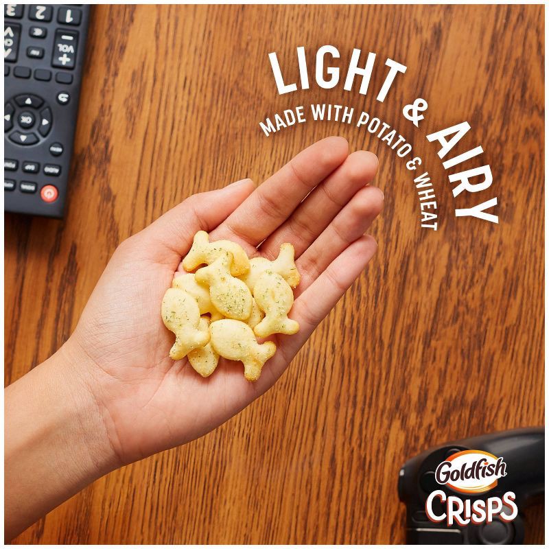 slide 5 of 12, Goldfish Crisps Sour Cream & Onion Baked Chip Crackers Bag - 6.25oz, 6.25 oz