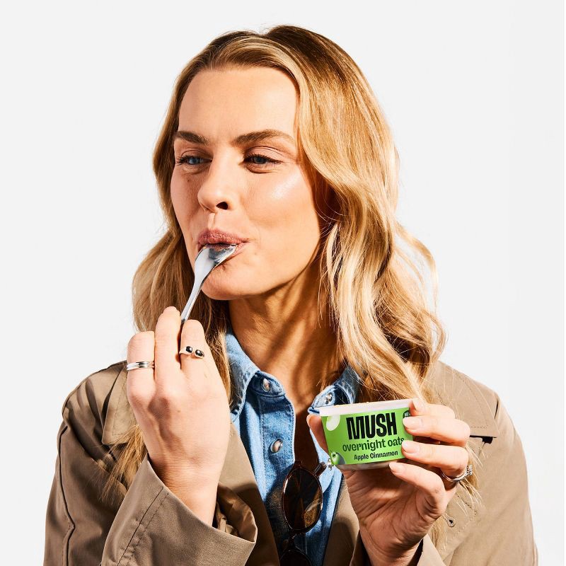 slide 2 of 4, MUSH Apple Cinnamon + Vanilla Overnight Oats - 20oz/4ct, 4 ct; 20 oz