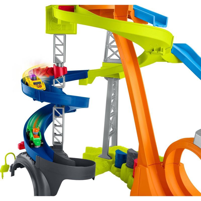 slide 6 of 7, Fisher-Price Little People Hot Wheels Spiral Stunt Speedway Toddler Race Track Playset 2 Toy Cars, 1 ct