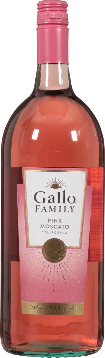 slide 7 of 9, Gallo Family Vineyards Blush Wine, 1.50 liter