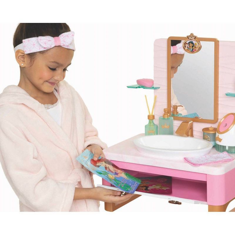 slide 8 of 9, Disney Princess Deluxe Day Spa Style Set, 1 ct