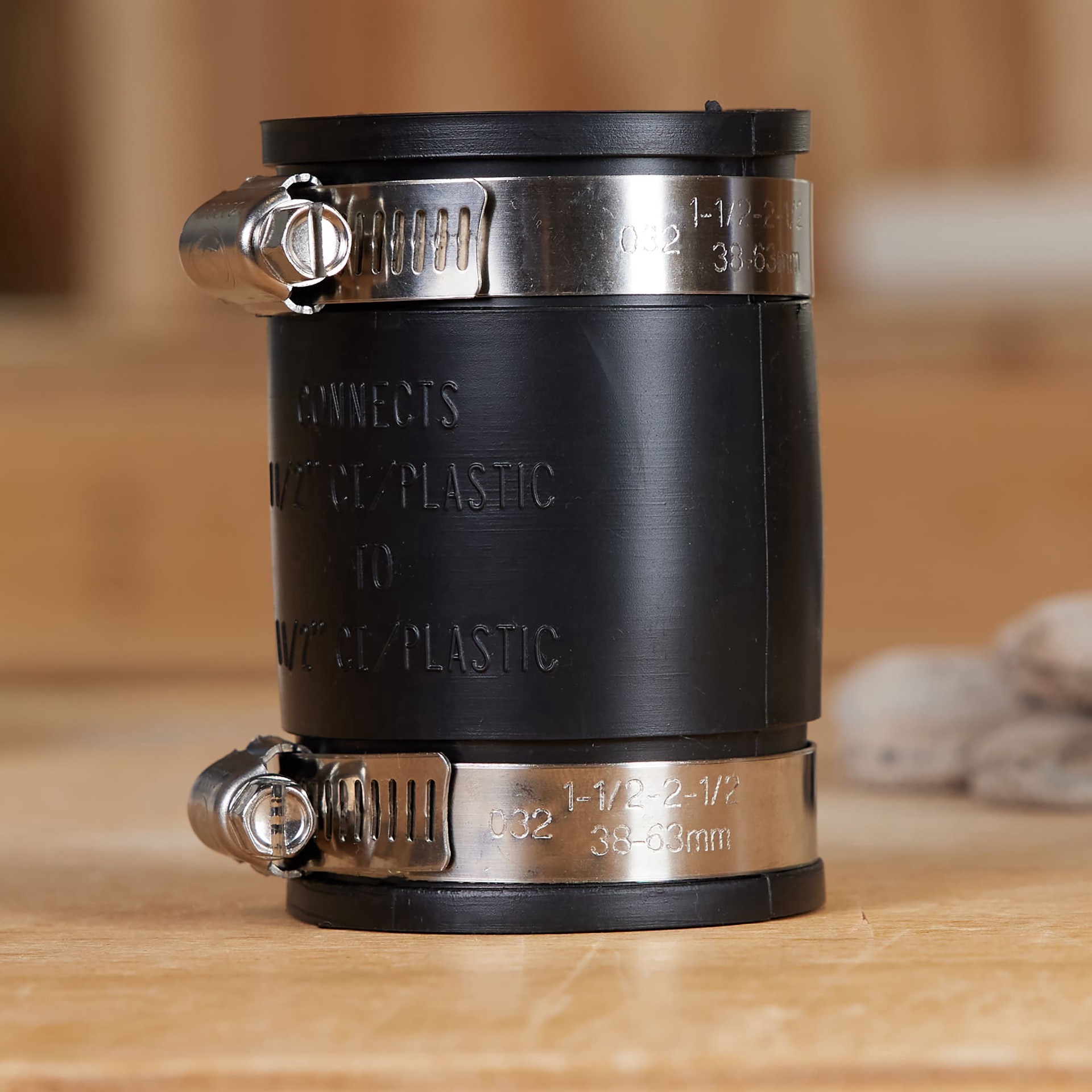 slide 5 of 6, Couple Flex 1-1/2"Socket, 1 ct