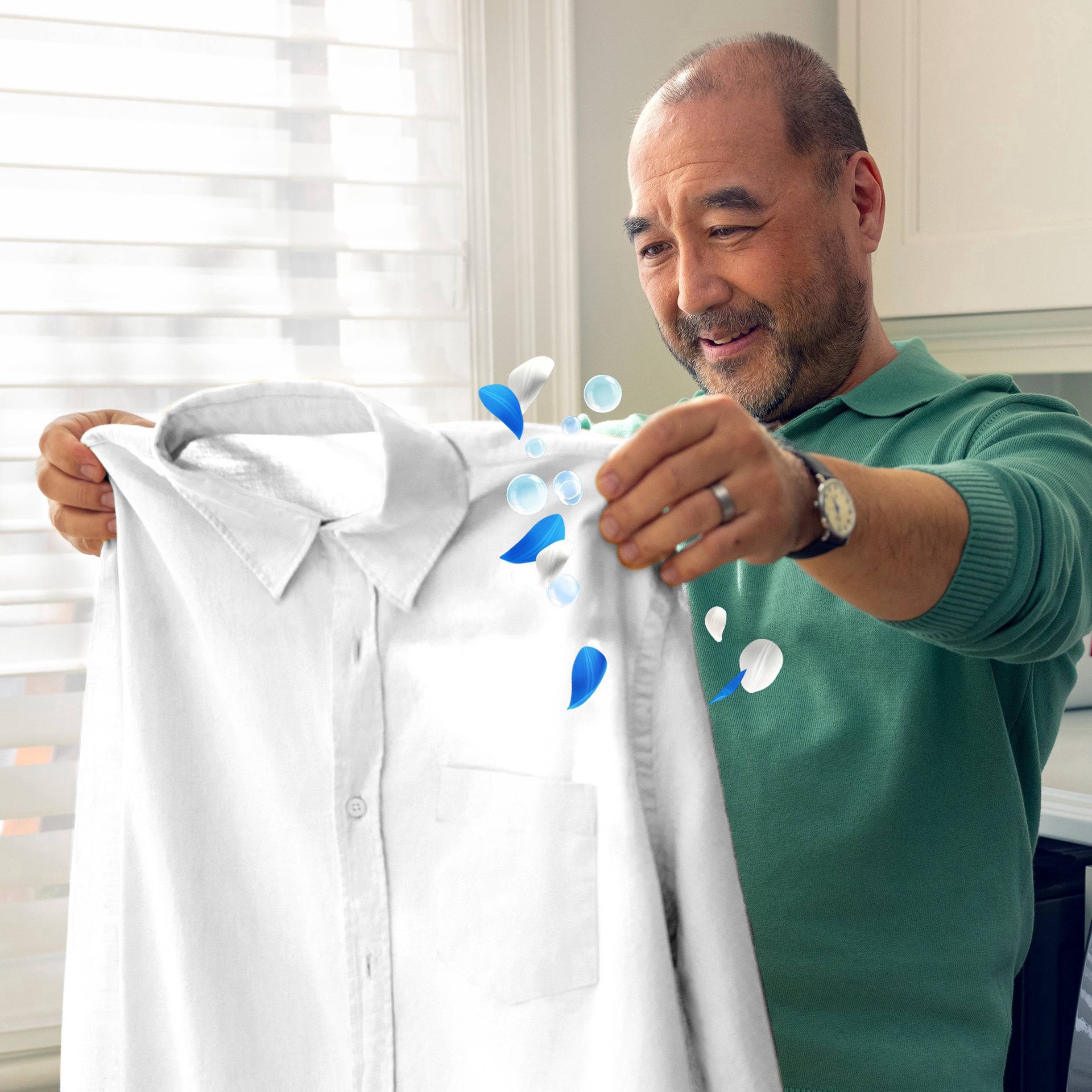 slide 2 of 19, Gain flings Ultra Oxi Laundry Detergent Pacs, 76 Count, Waterfall Delight Scent, 3-in-1, HE Compatible, 76 ct