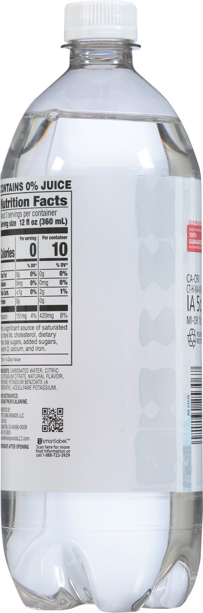 slide 10 of 11, Refreshe Signature SELECT Sparkling Water Cranberry Raspberry - 33.8 Fl. Oz., 